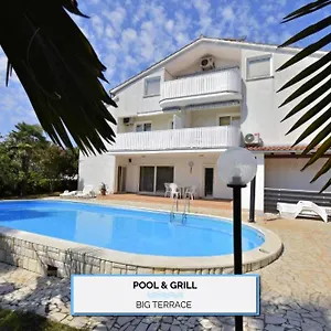 https://vila-marinela.in-istria.net