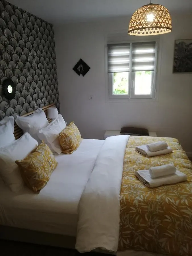 Apartment Chambre D'Hote Noalhat - Zenith D'Auvergne La Roche-Blanche  France